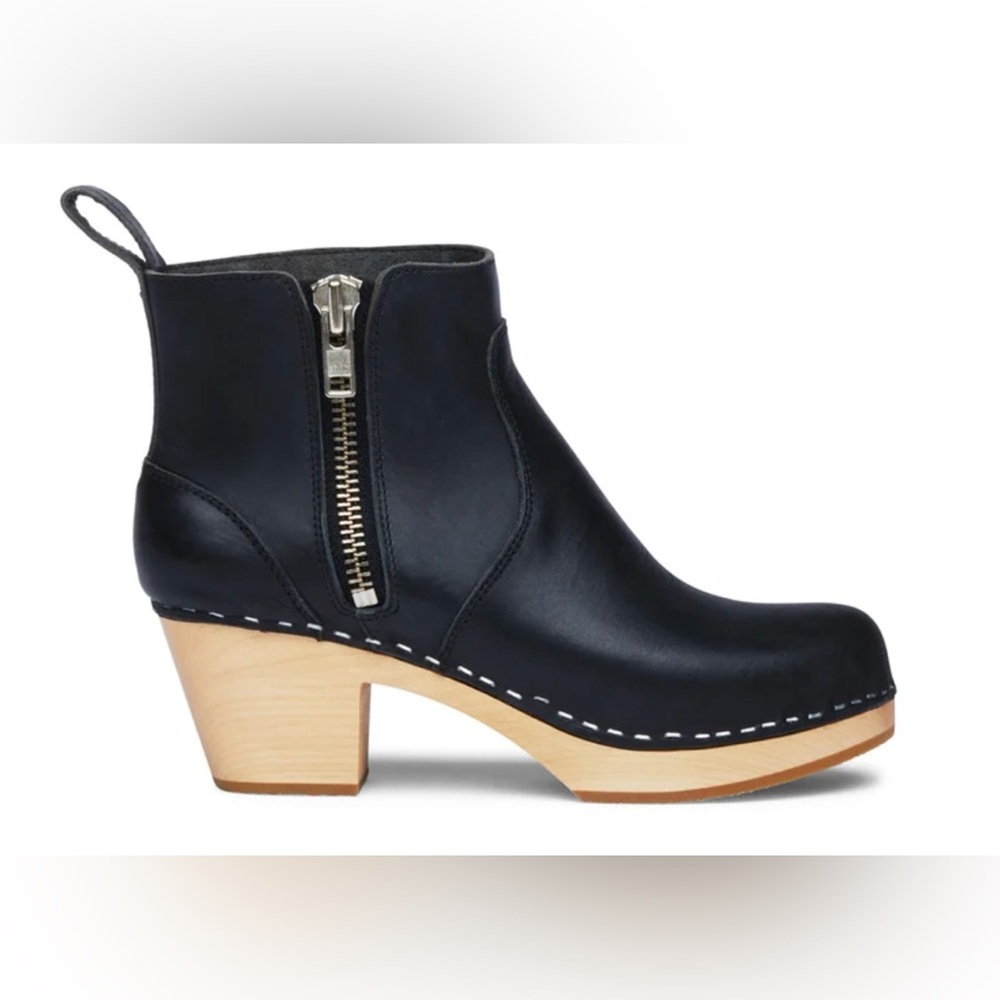 Black Swedish Hasbeens boots with zipper 40